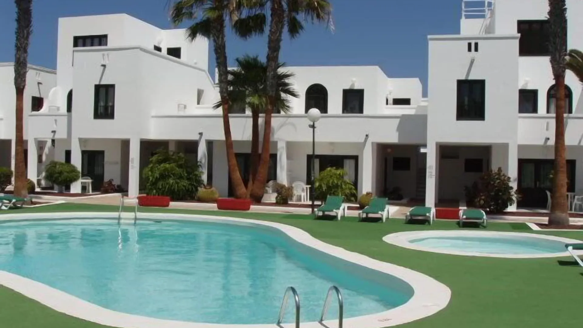 Sol Apartamentos Costa Teguise 3*,  Spain